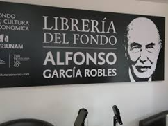 Image: Alfonso García Robles bookshop. Source: FCE
